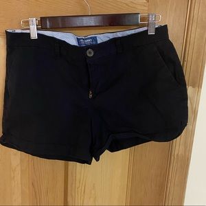 Black 3.5 in women’s shorts